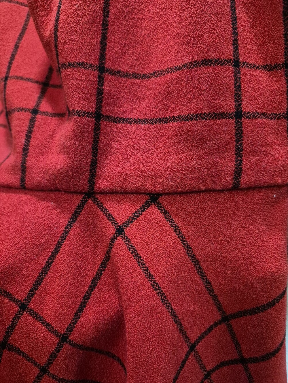 Elle Red & Black Dress - Picture 11 of 12